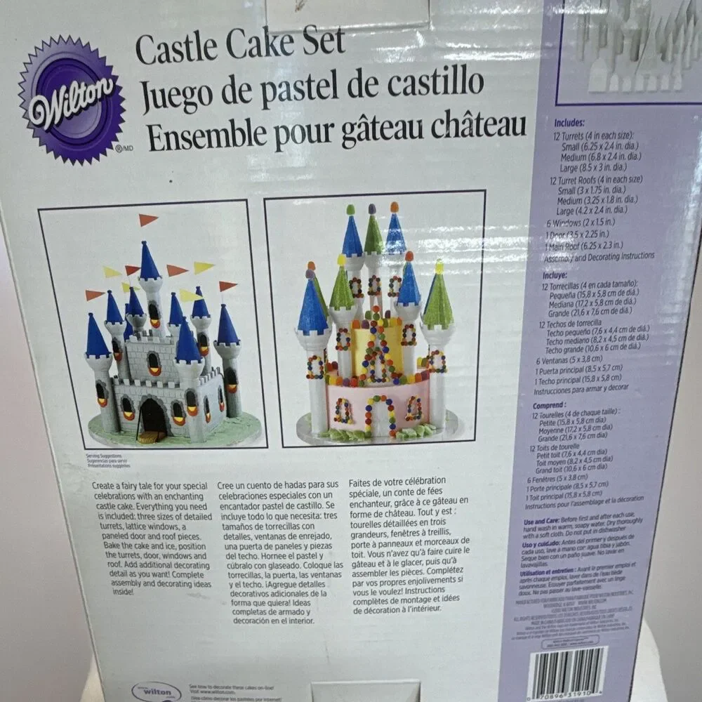 Wilton Castle Cake Set 32-Piece Plastic Cake Decorating Kit, White, Textured